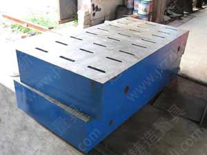 重型工作臺(tái)