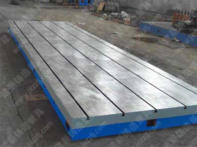 龍門刨床工作臺